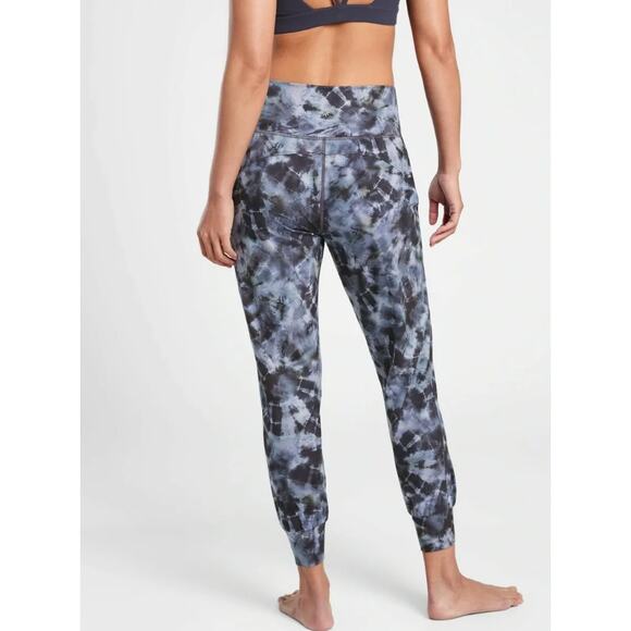 Athleta Women's Salutation Printed Jogger Pant, Calypso Navy Semi-Fitted Size XL - Picture 2 of 7